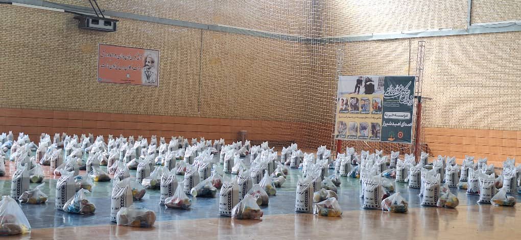 توزیع ۱۰۰۰ بسته سبد کالا توسط مؤسسات خیریه «محبان ثارالله» و «صدای امید» همزمان با هفته وحدت