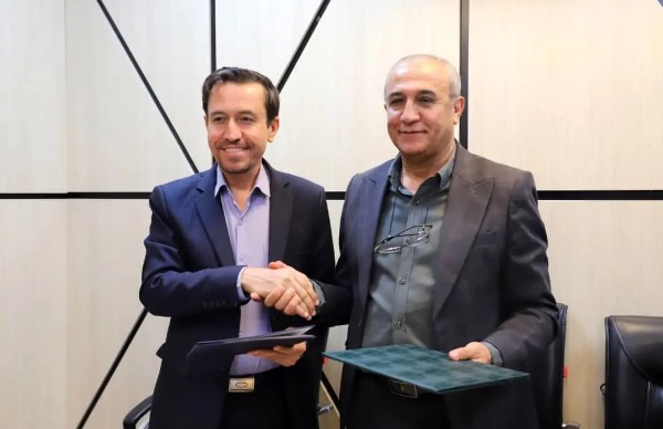 تفاهمنامه همکاری بین موسسه آموزش عالی زند شیراز و دانشگاه جامع علمی کاربردی فارس