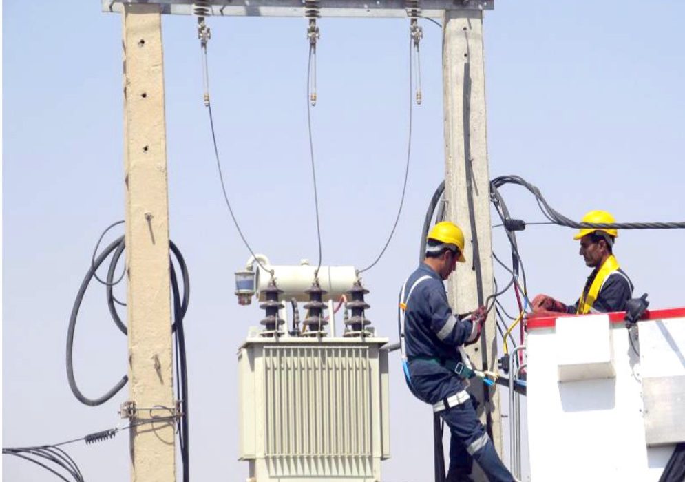 تعمیر و اصلاح و بهینه‌سازی ۲۱۰۰ دستگاه ترانسفورماتور بحرانی
