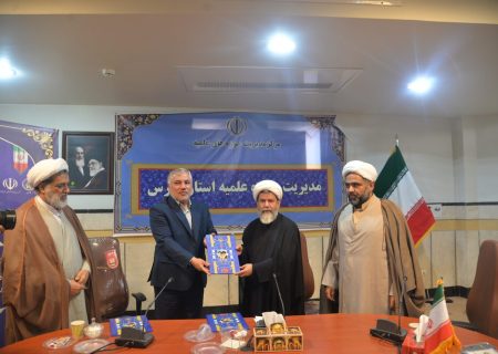 امضای توافق‌نامه همکاری میان حوزه علمیه و کمیته امداد امام خمینی(ره) در استان فارس