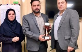 تقدیر از مدیر روابط‌ عمومی هیئت ورزش‌های همگانی فارس به مناسبت هفته تربیت بدنی