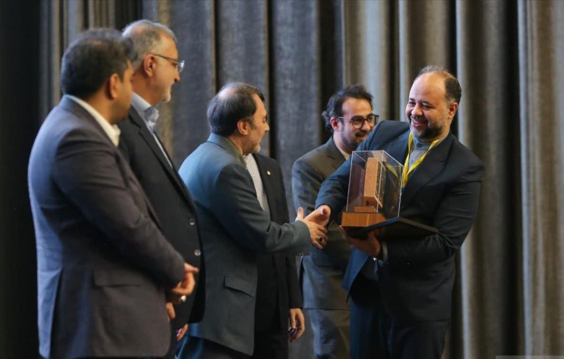 افتخارآفرینی شهرداری شیراز با کسب دو جایزه خشت طلایی