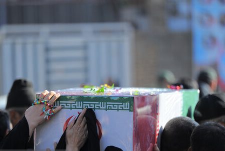 تشییع پیکر شهید امنیت در کیش