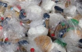 توزیع ۸۰ بسته معیشتی میان خانواده‌های نیازمند در فارس
