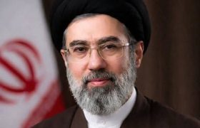 آیت الله سید مجتبی حسینی خامنه‌ای سومین رهبر جمهوری اسلامی ایران شد