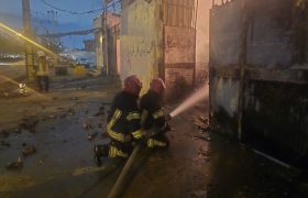 مهار حریق در کارگاه شارژ سیلندرهای گاز در شیراز