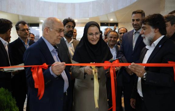افتتاح دبیرخانه دائمی رویداد علمی-فرهنگی «هویت» در آرامگاه سعدی