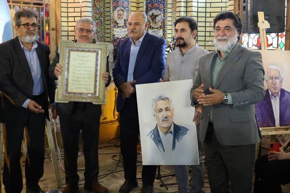 تجلیل از پنج استاد برجسته میراث‌فرهنگی فارس در آیینی با حضور مدیرکل میراث‌فرهنگی