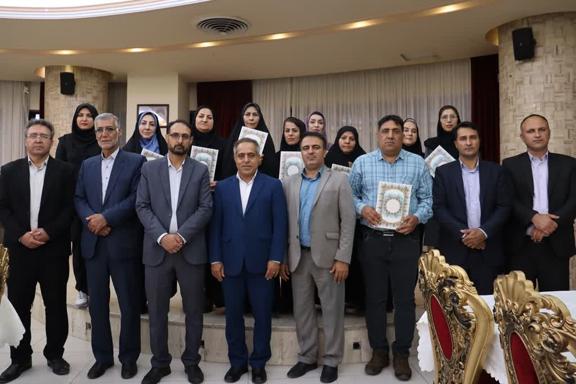 آیین قدردانی از معلمان نمونه ناحیه سه شیراز
