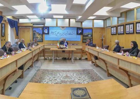 بازسازی کشور با رویکرد دانش بنیان؛ دانشگاه شیراز میزبان نخستین شورای راهبری طرح «محکم»