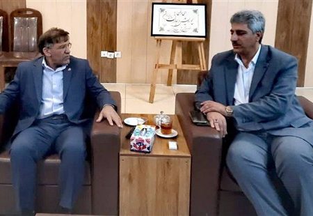 نشست مشترک مدیر مخابرات فارس و فرماندار رستم با محوریت توسعه شبکه ارتباطی
