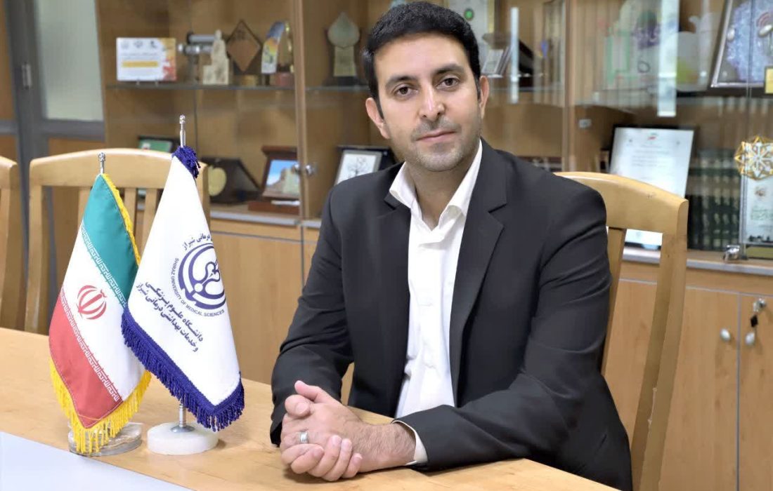 تقدیر استاندار فارس از روابط عمومی دانشگاه علوم پزشکی شیراز به عنوان روابط عمومی منتخب استان فارس در اطلاعرسانی و جریانسازی رویدادهای ملی