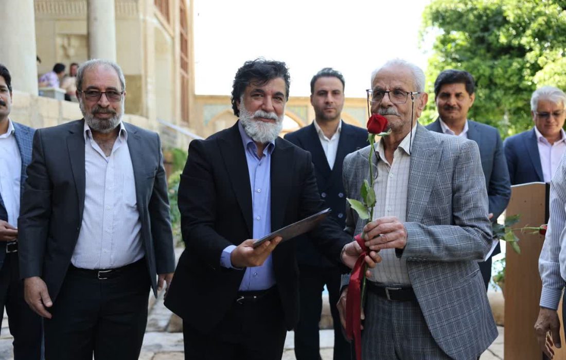 افتتاح هفته صنایع دستی در شیراز: تجلی هنر سنگ تراشی و تقدیر از هنرمندان