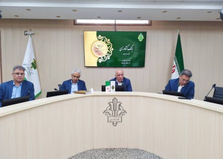 پرداخت ۱۴۲ هزار میلیارد تومان تسهیلات توسط بانک کشاورزی فارس به ۵۹ هزار متقاضی/ سهم بانک از نقدینگی استان به ۱۰ درصد رسید