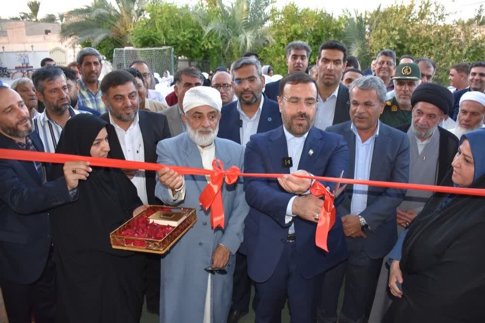 آغاز بهره برداری از پروژه های هفته دولت فارس با افتتاح کتابخانه شیخ ابونجمی شهرستان خنج