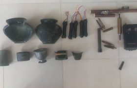 دستگیری قاچاقچیان اشیای عتیقه و کشف اشیای تاریخی به همراه نارنجک دستساز در شهرستان مرودشت