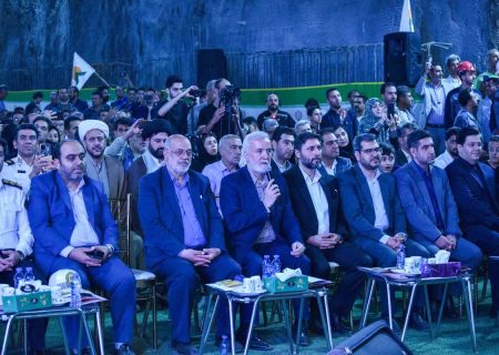ورود دستگاه حفار مکانیزه خط3مترو به ایستگاه آرین