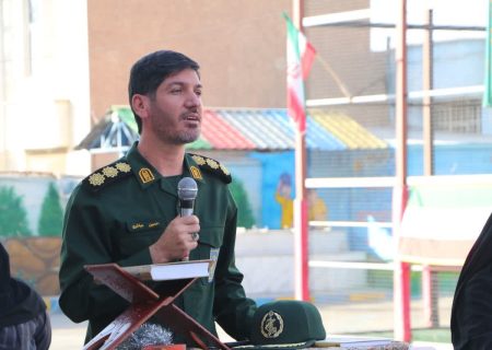 اقتدار کشور و شکست توطئه‌های دشمن در گرو تحصیل و قوی‌شدن دانش‌آموزان است
