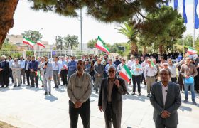 آیین اهتزاز پرچم جمهوری اسلامی ایران در دانشگاه شیراز