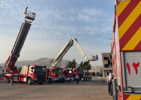 تحول در مدیریت بحران؛ رونمایی از سامانه هوشمند آتش‌نشانی شیراز در آیین روز ملی ایمنی